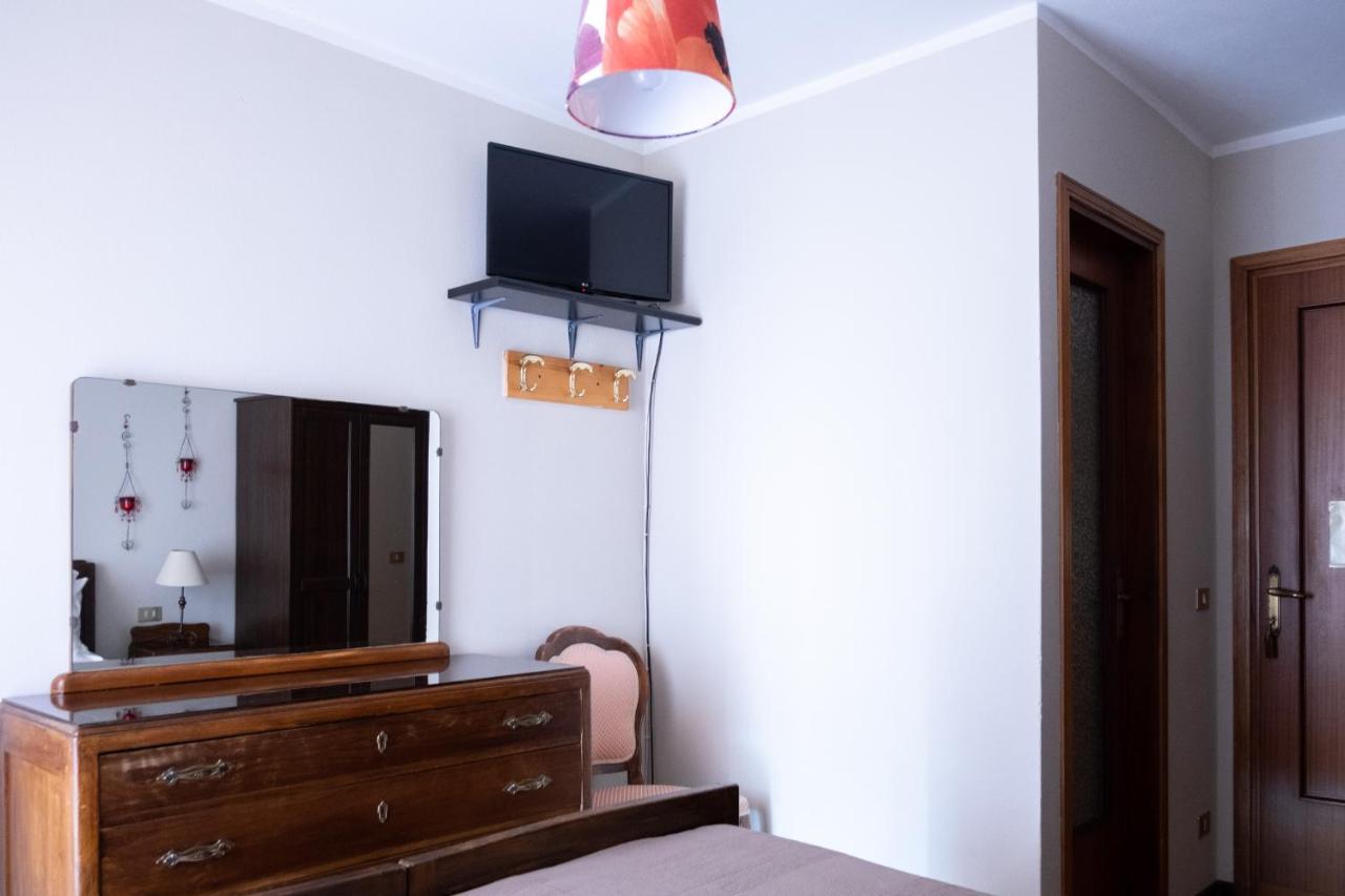 Locanda Genzianella Gargnano Bagian luar foto